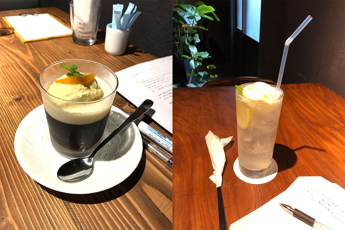 カフェにて